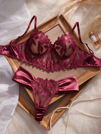 Daria Two Piece Intimate Set