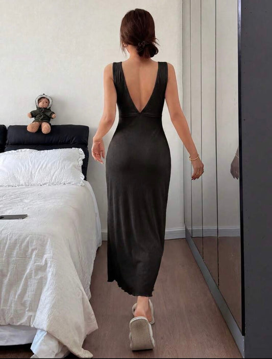 Florence V Neck Nigh Dress - Black